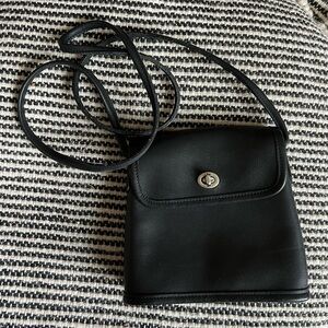 Vintage Coach crossbody bag
